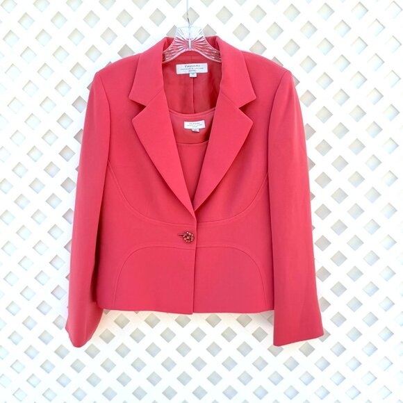 BEAUTIFUL TAHARI CORAL 3-PIECE SUIT-SKIRT SET WITH JEWELED BUTTON ACCENT - Picture 4 of 4